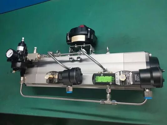 Pneumatisches Kugelventil aus Edelstahl 316 mit ISO5211-Standard-Flangenende