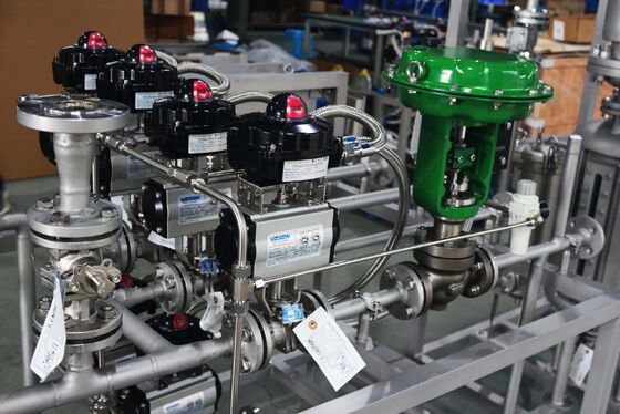 Auf Skid montiertes Ventil mit 830 71753 Nm Aktuator-Drehmoment und Gehäusematerial aus Kohlenstoffstahl, Chrom-Moly-Stahl, Edelstahl für Druckminderer-Ventilblöcke